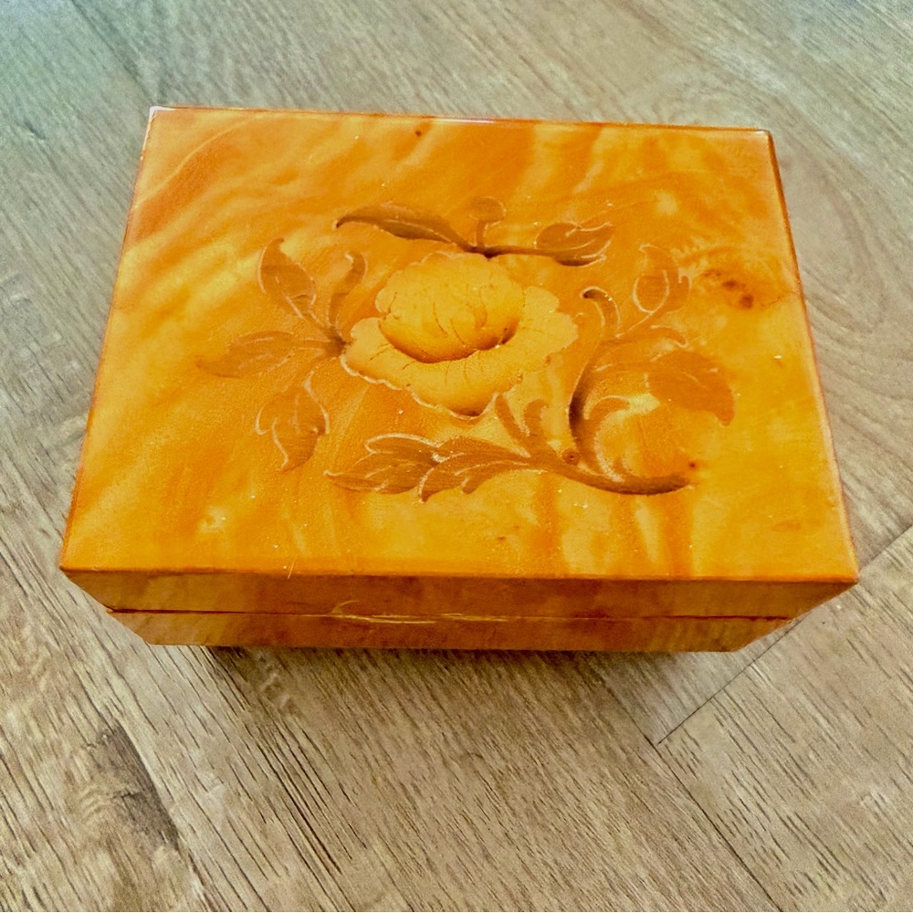 Vintage Lacquered‎ Flower Wooden Musical Box, Made In Italy, Play Picnic, Tested